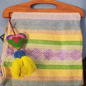 NWT beautiful Handwoven Made in Mexico Pur…